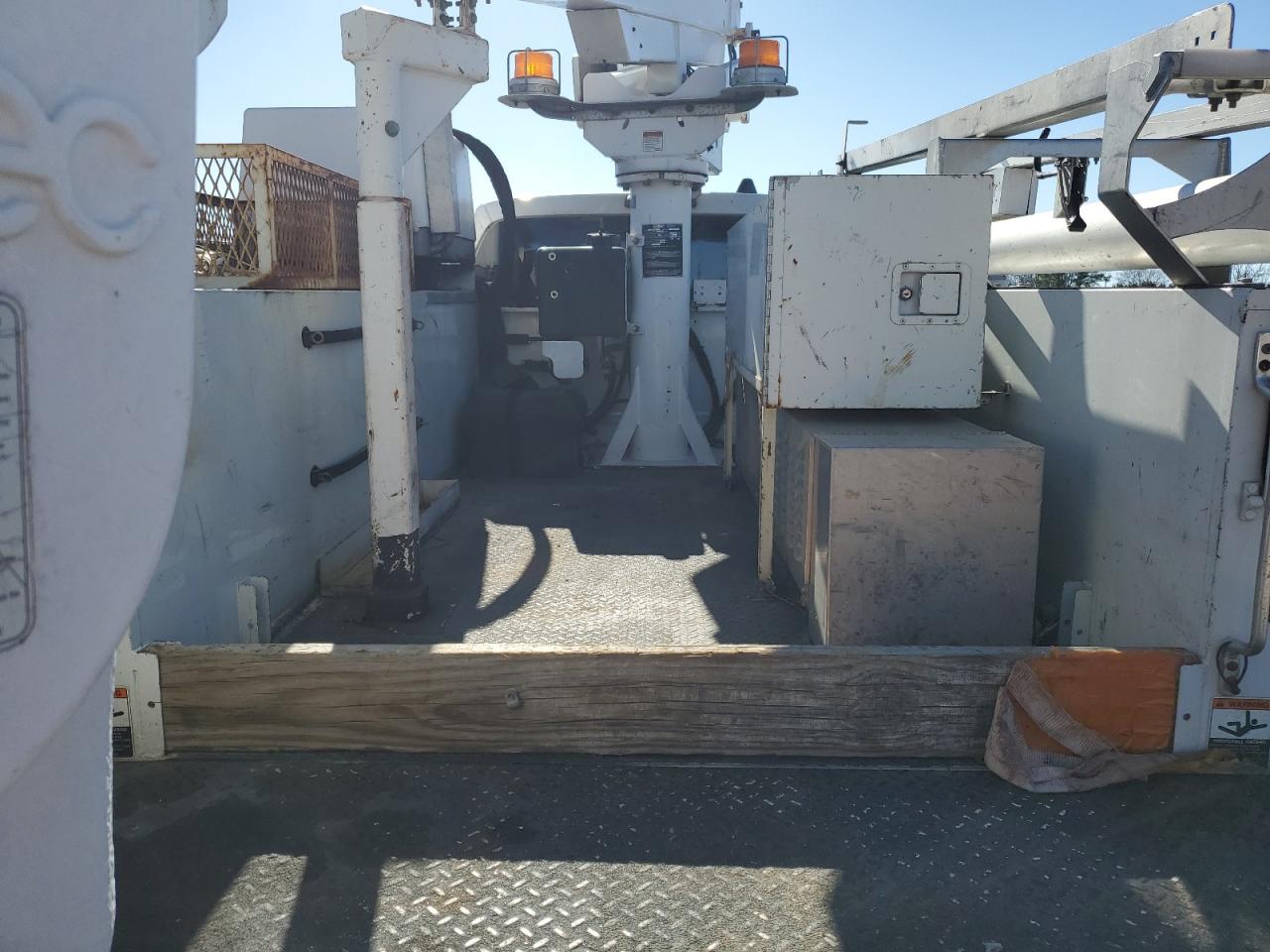 2011 Ford F450 VIN 1FDUF4GY1BEB26985 Copart auction photo, normal wear damage thumbnail 10