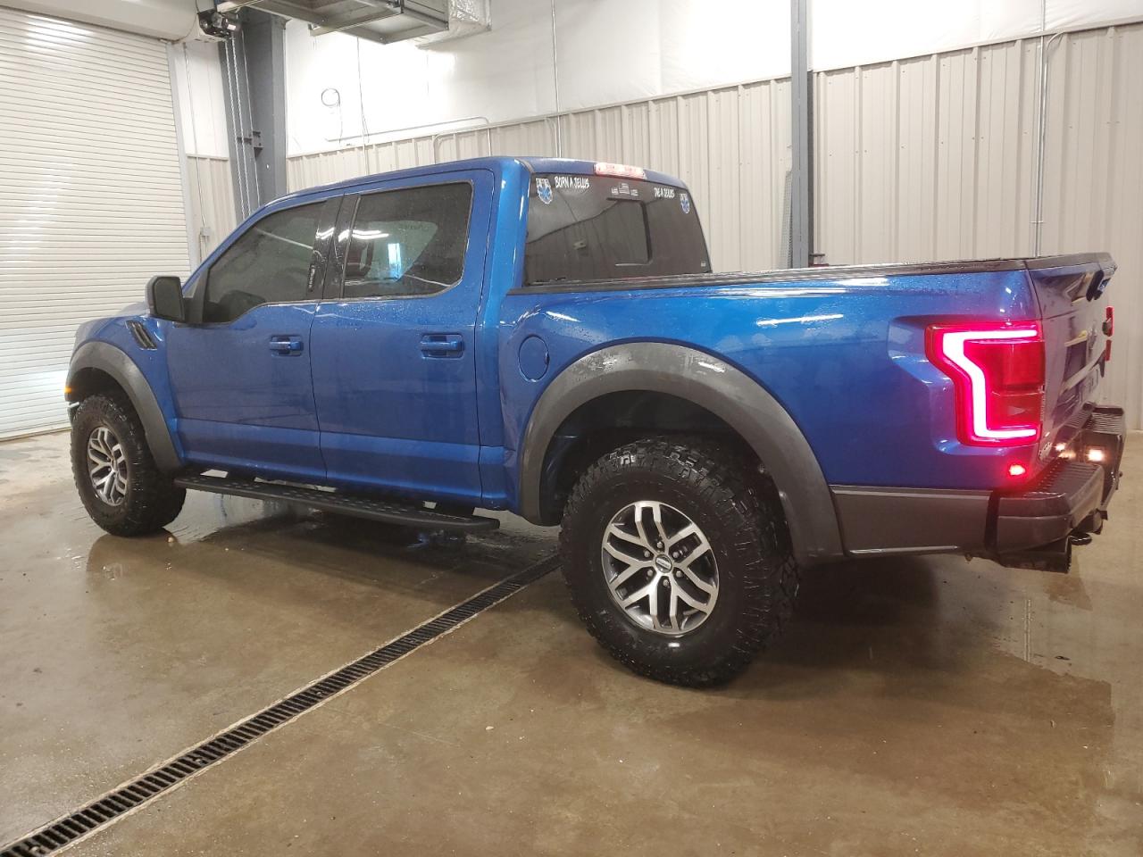2018 Ford F-150 VIN 1FTFW1RG2JFD85705 Copart auction photo, front end damage thumbnail 2
