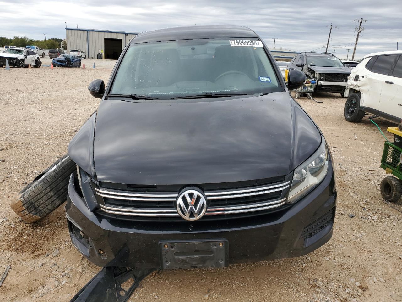 2018 Volkswagen Tiguan VIN WVGAV7AX9JK000087 Copart auction photo, front end / rear end damage thumbnail 5