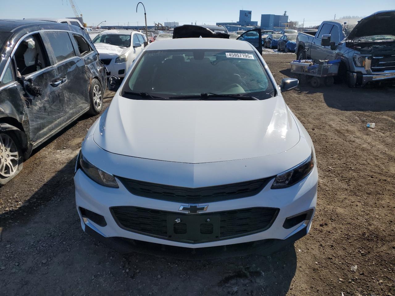 2018 Chevrolet Malibu VIN 1G1ZD5ST1JF273763 Copart auction photo, front end / undercarriage damage thumbnail 5