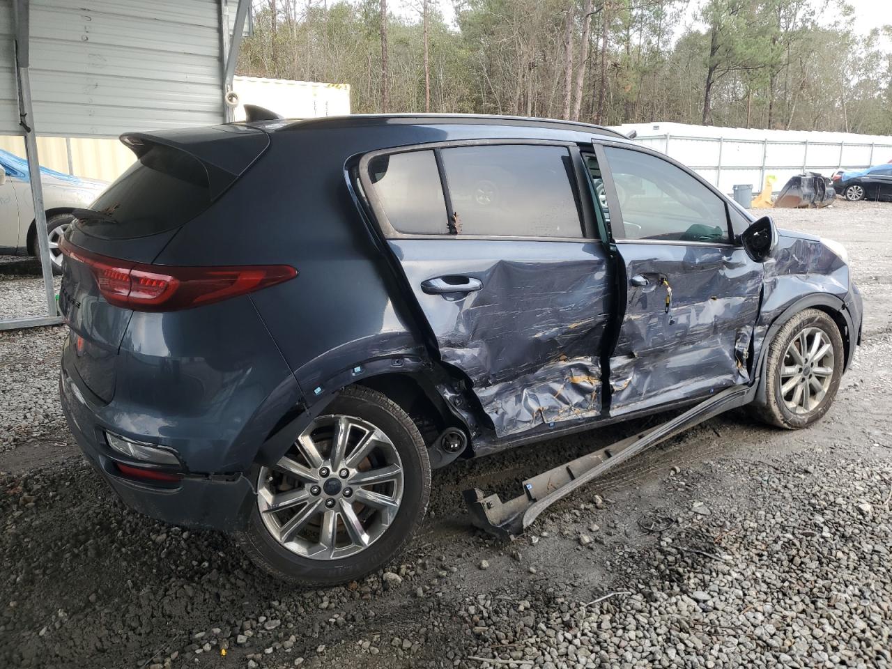 2022 KIA Sportage VIN KNDP63AC0N7996034 Copart auction photo, side / rear end damage thumbnail 3