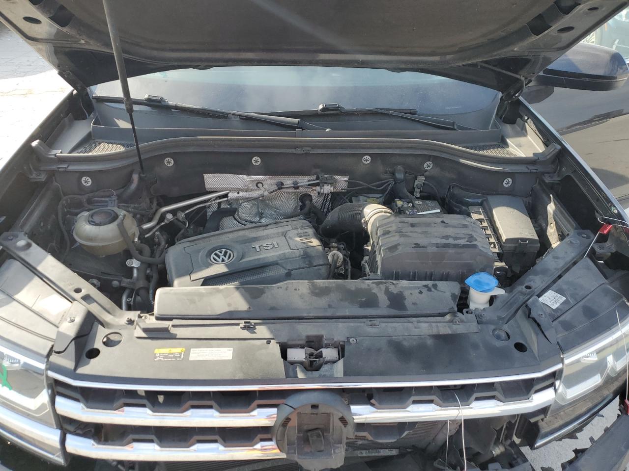 2018 Volkswagen Atlas VIN 1V2AP2CA8JC591970 Copart auction photo, front end damage thumbnail 12