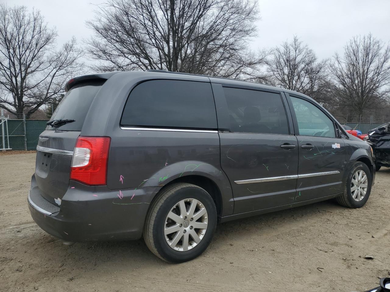 2016 Chrysler Town & Country VIN 2C4RC1BG2GR138525 Copart auction photo, side damage thumbnail 3