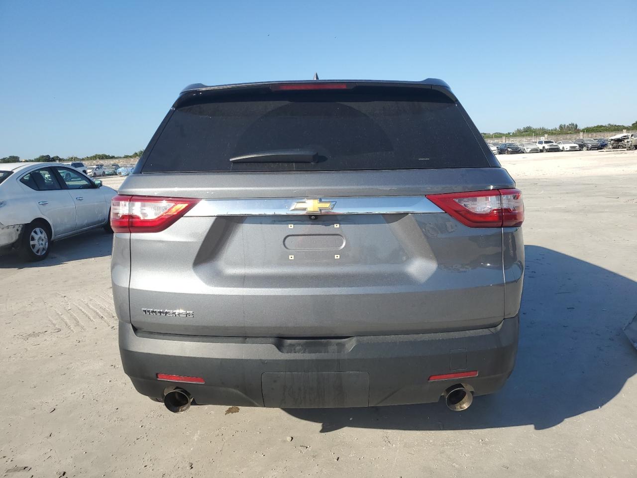 2020 Chevrolet Traverse VIN 1GNERFKW2LJ313170 Copart auction photo, burn damage thumbnail 6