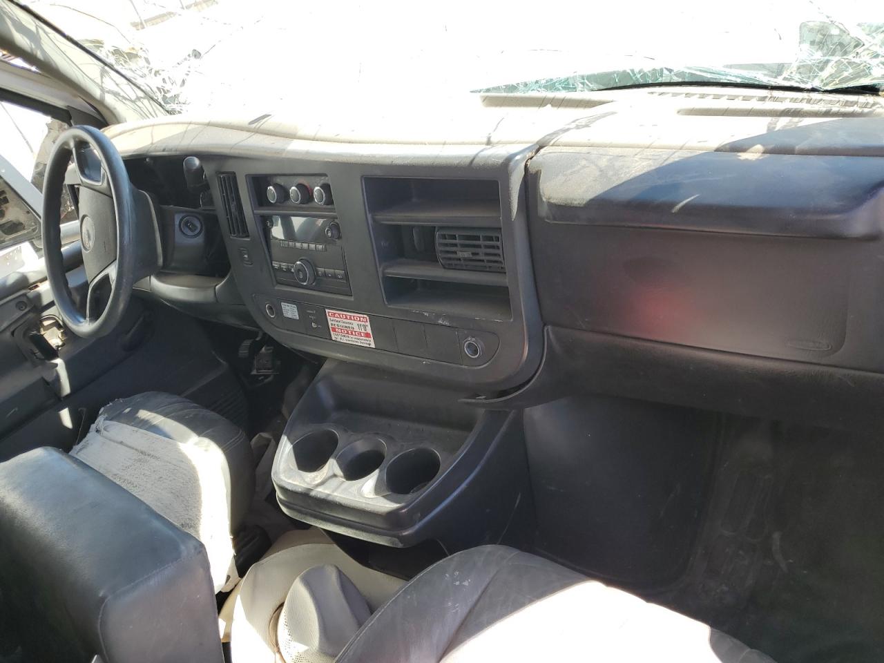2008 GMC Savana VIN 1GDJG31C481909534 Copart auction photo, side / rollover damage thumbnail 8