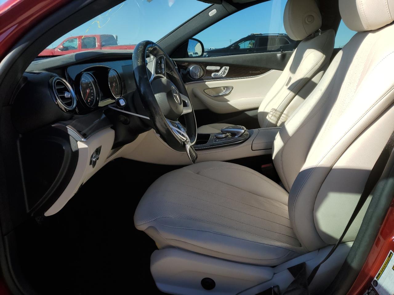 2019 Mercedes-Benz E-klasse VIN WDDZF4JB9KA560423 Copart auction photo, rear end / minor dent/scratches damage thumbnail 7