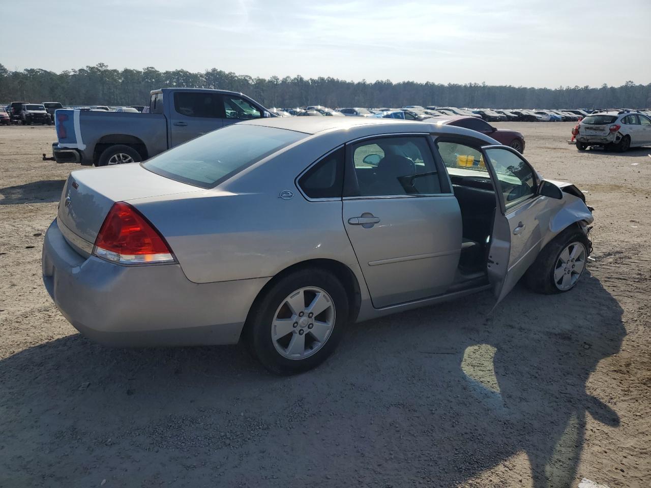 2006 Chevrolet Impala VIN 2G1WT58K369292920 Copart auction photo, front end / side damage thumbnail 3