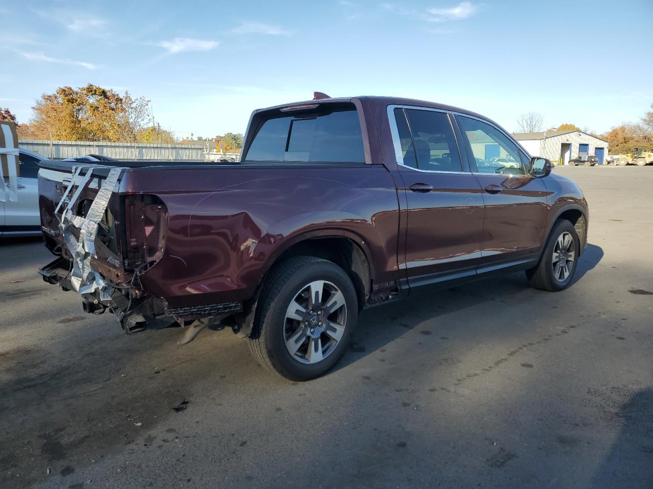 2019 Honda Ridgeline VIN 5FPYK3F52KB008467 Copart auction photo, rear end damage thumbnail 3