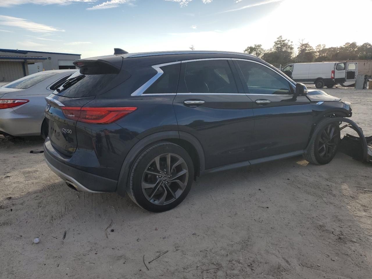 2019 Infiniti QX50 VIN 3PCAJ5M13KF101619 Copart auction photo, front end / minor dent/scratches damage thumbnail 3