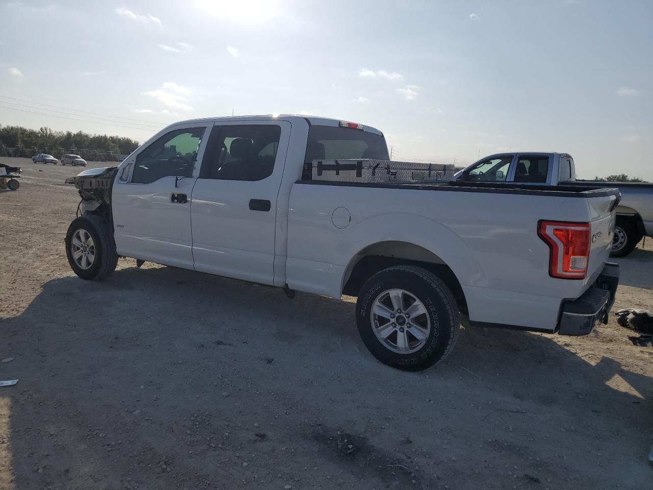 2015 Ford F-150 VIN 1FTEW1CP4FFA90861 Copart auction photo, front end damage thumbnail 2