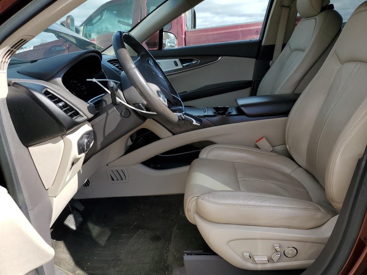 2016 Lincoln MKX VIN 2LMTJ8LP6GBL30509 Copart auction photo, front end damage thumbnail 7