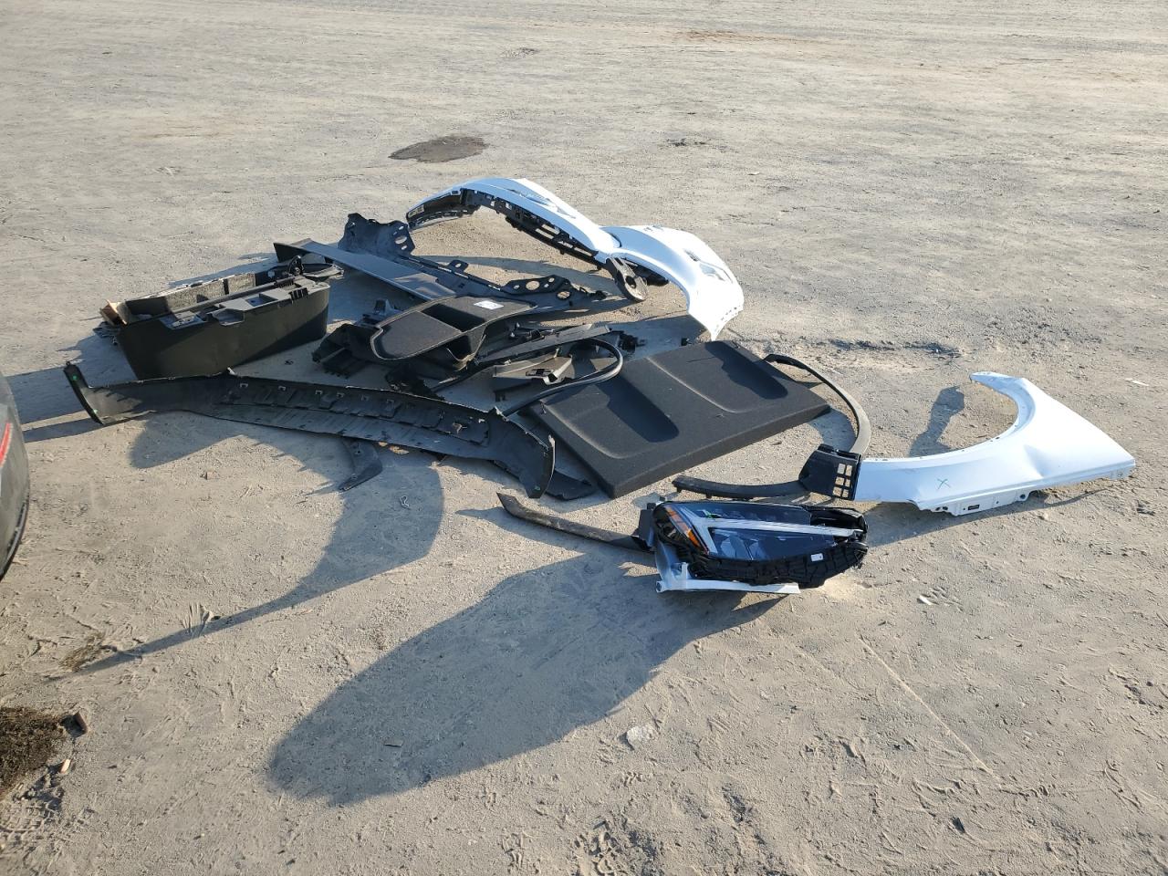 2023 Volvo XC40 VIN YV4ED3UL4P2017590 Copart auction photo, front end damage thumbnail 15