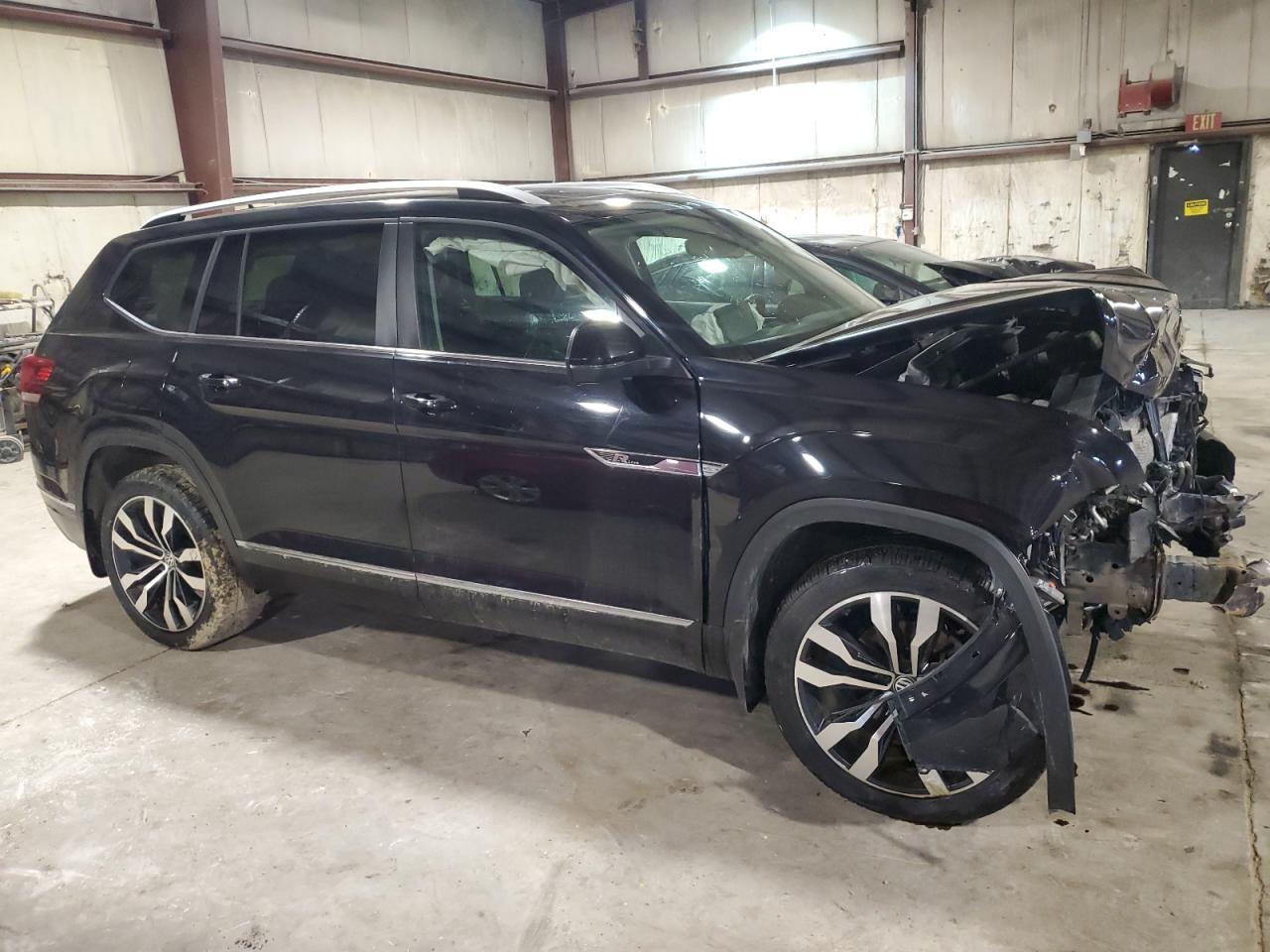 2019 Volkswagen Atlas VIN 1V2RR2CA2KC558350 Copart auction photo, front end / minor dent/scratches damage thumbnail 4