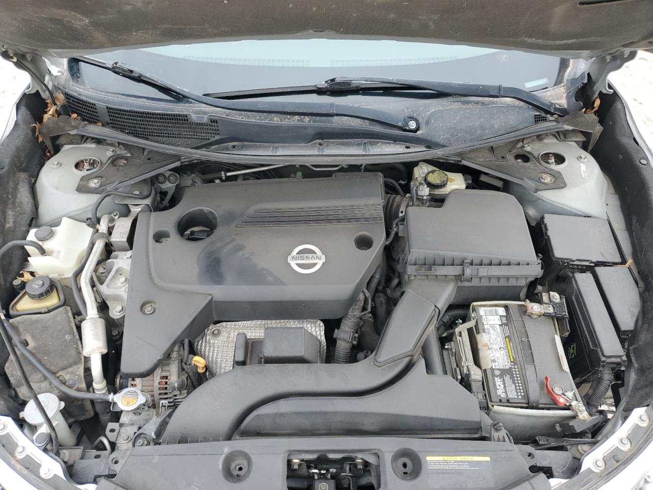 2015 Nissan Altima VIN 1N4AL3AP2FN357934 Copart auction photo, front end / minor dent/scratches damage thumbnail 13