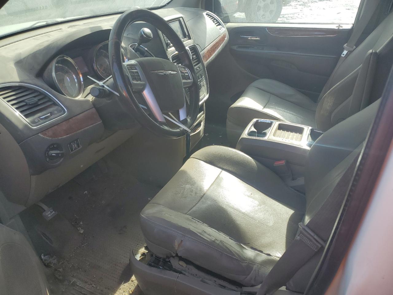 2012 Chrysler Town & Country VIN 2C4RC1BGXCR300055 Copart auction photo, front end damage thumbnail 7