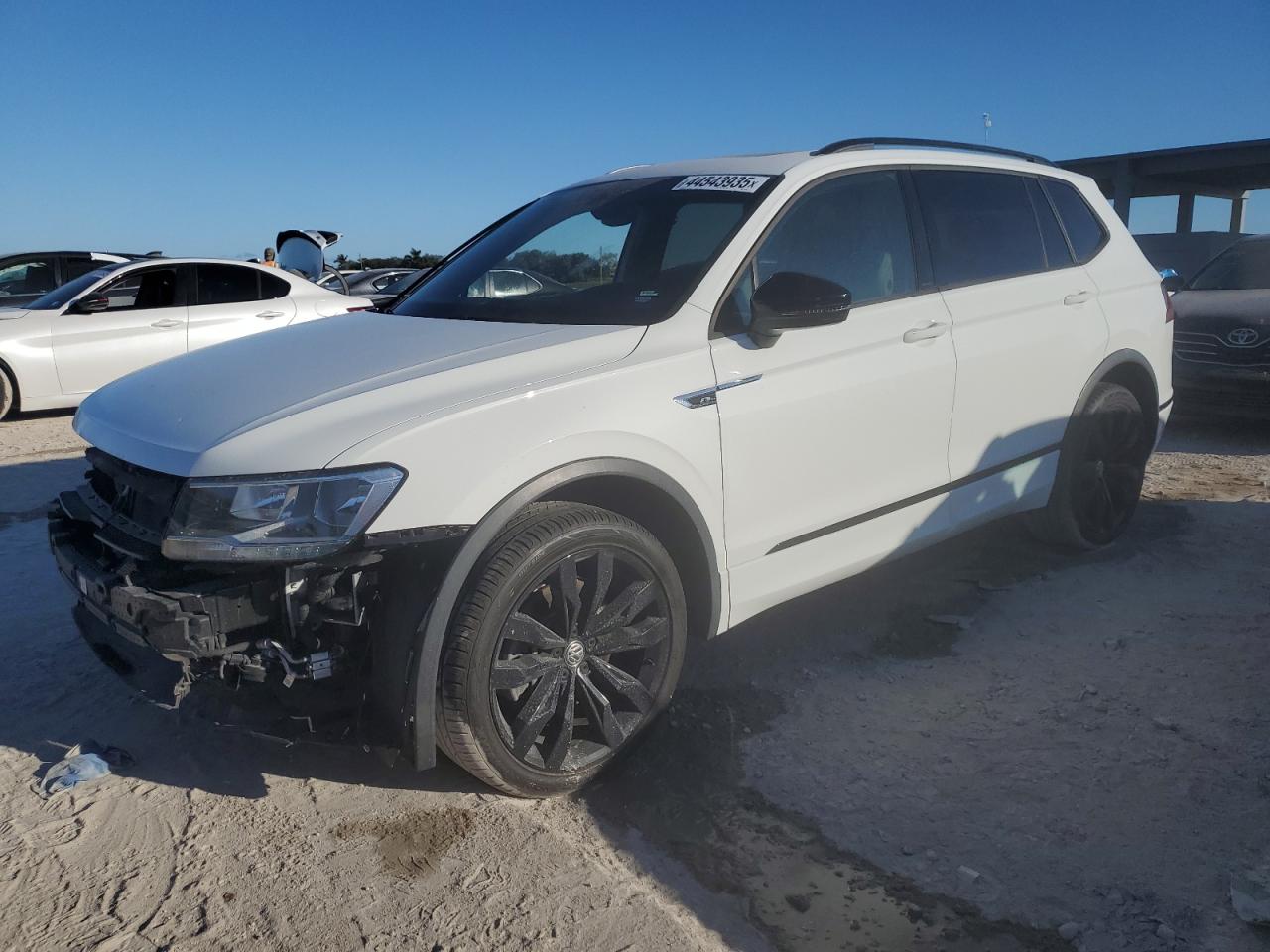 2021 Volkswagen Tiguan VIN 3VV3B7AX3MM033882