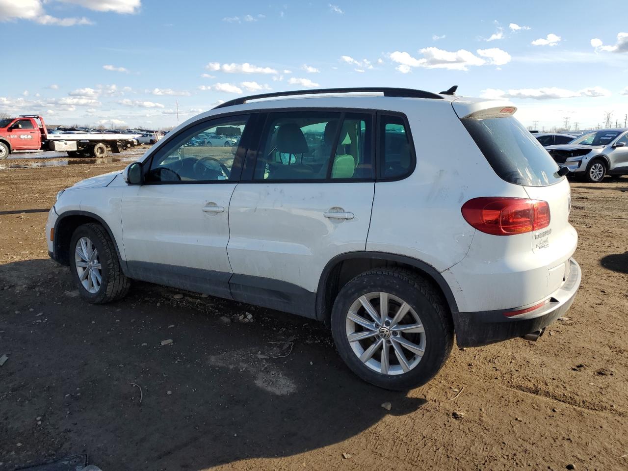 2015 Volkswagen Tiguan VIN WVGBV7AX4FW554903 Copart auction photo, front end damage thumbnail 2