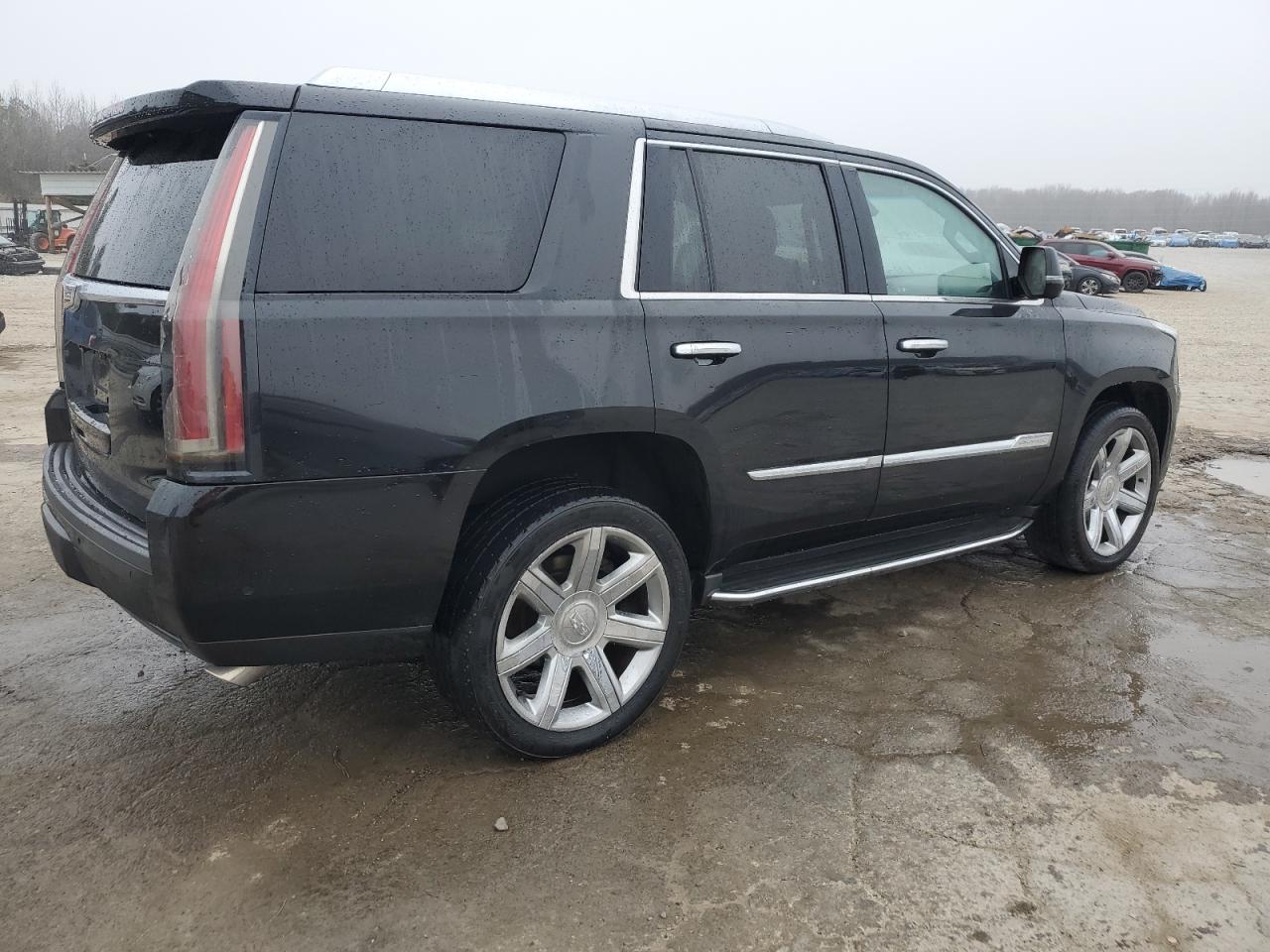 2017 Cadillac Escalade VIN 1GYS4BKJXHR362885 Copart auction photo, normal wear damage thumbnail 3