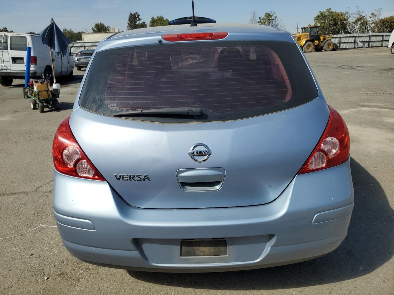 2011 Nissan Versa VIN 3N1BC1CP6BL496879 Copart auction photo, front end damage thumbnail 6