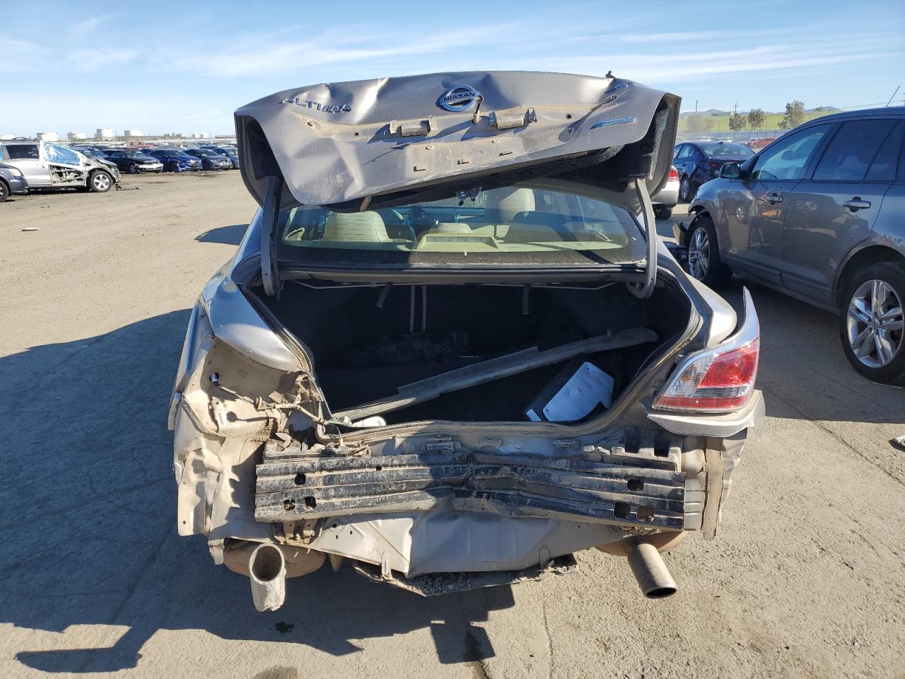 2014 Nissan Altima VIN 1N4AL3AP8EN339968 Copart auction photo, rear end damage thumbnail 6