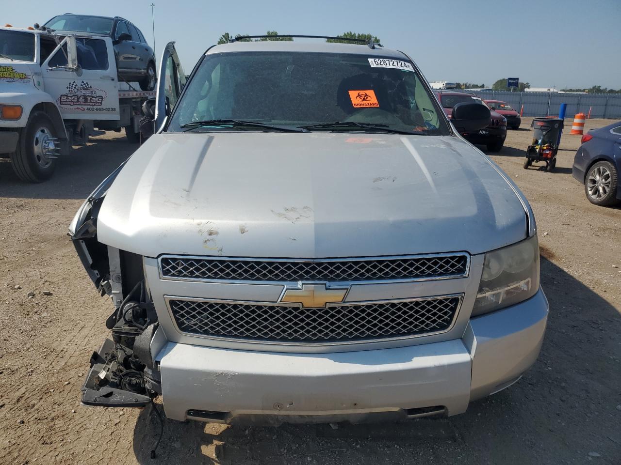 2010 Chevrolet Tahoe VIN 1GNUKBE05AR292071 Copart auction photo, side / front end damage thumbnail 5