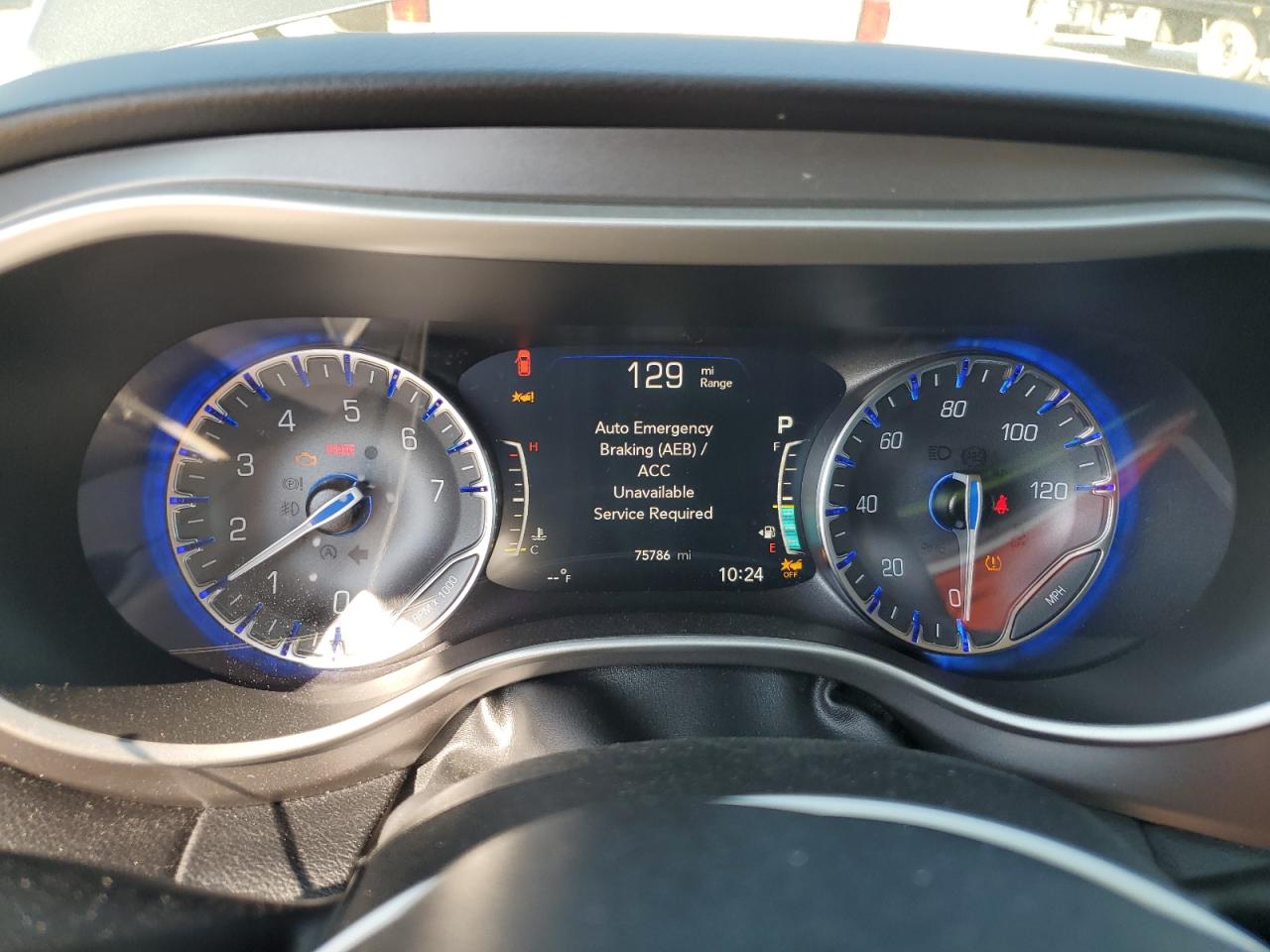 2022 Chrysler Pacifica VIN 2C4RC1BG5NR133249 Copart auction photo, front end / minor dent/scratches damage thumbnail 9
