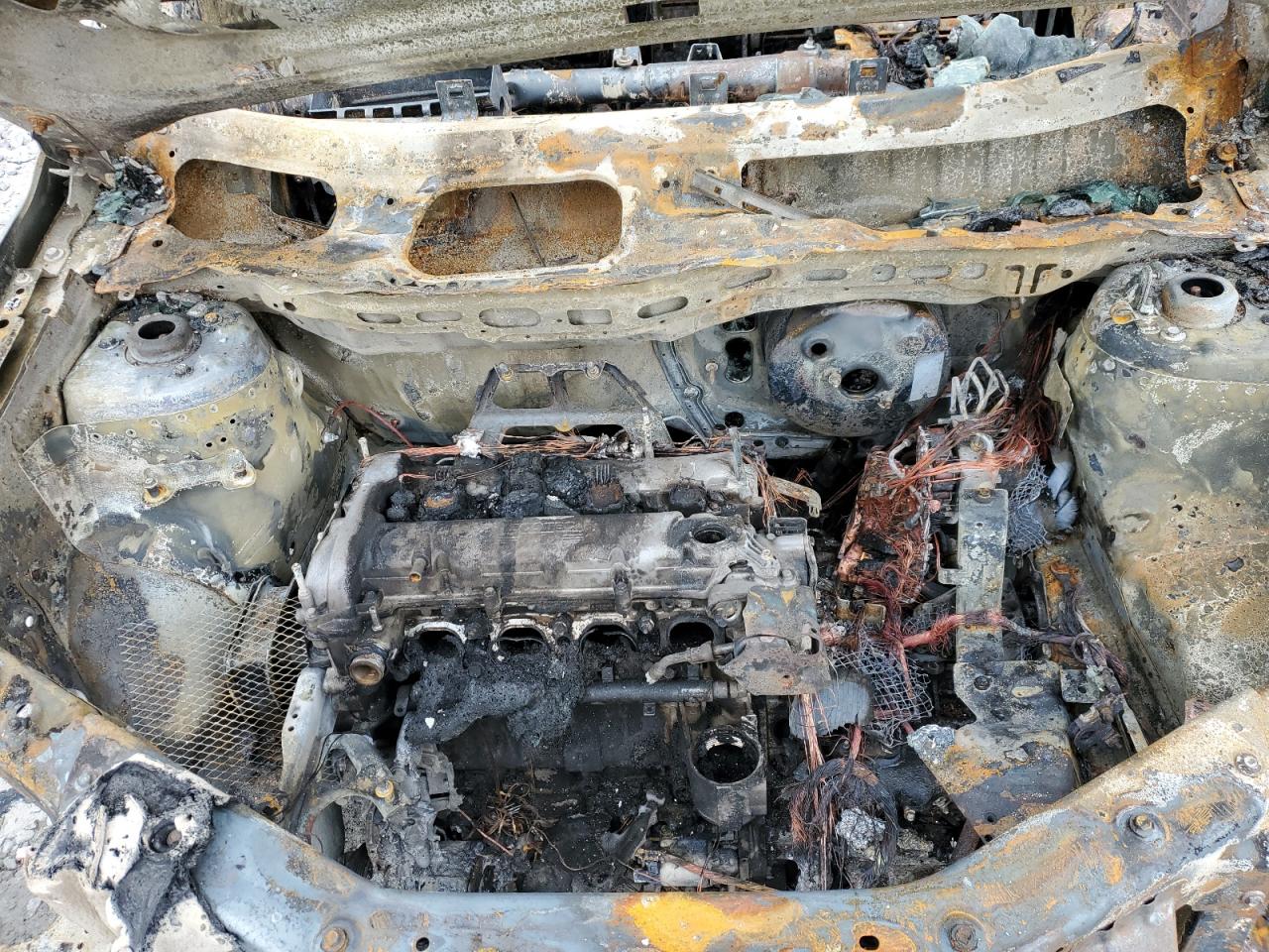 2011 Chevrolet Equinox VIN 2CNFLEEC8B6478383 Copart auction photo, burn damage thumbnail 12
