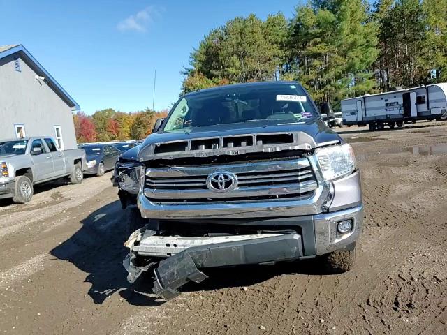 2017 Toyota Tundra VIN 5TFUM5F11HX071598 Copart auction photo, front end / minor dent/scratches damage thumbnail 11