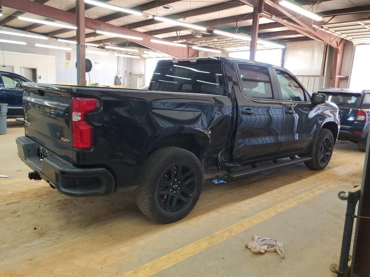 2023 Chevrolet Silverado VIN 2GCUDEED3P1152321 Copart auction photo, rear end / side damage thumbnail 3