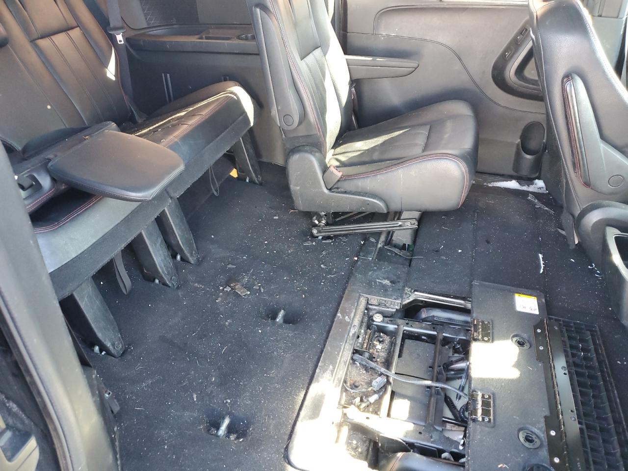 2017 Dodge Caravan VIN 2C4RDGEG7HR724750 Copart auction photo, front end damage thumbnail 11