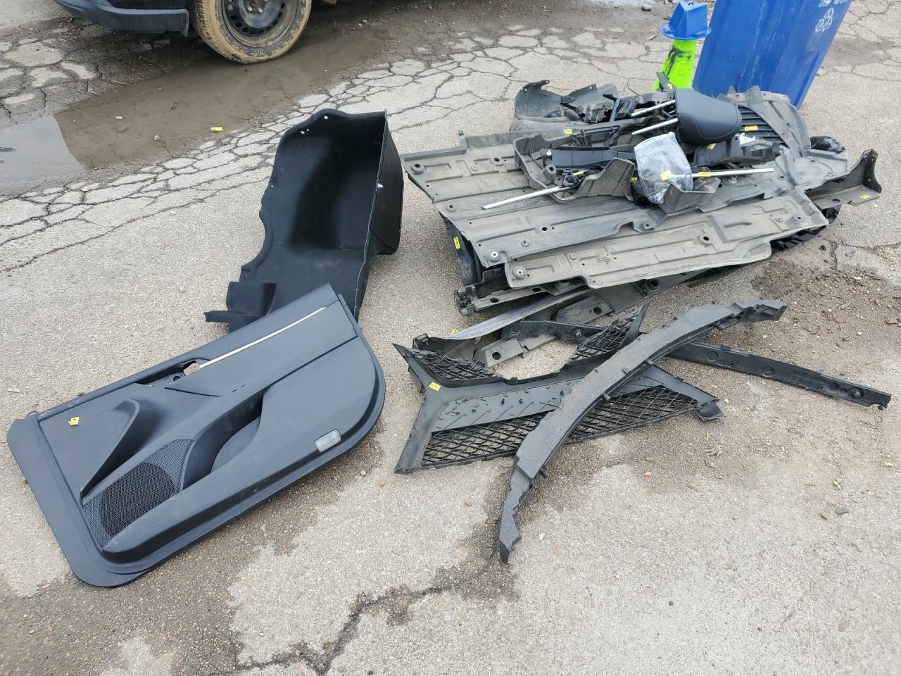 2019 Toyota Camry VIN 4T1B11HK6KU177273 Copart auction photo, vandalism damage thumbnail 14
