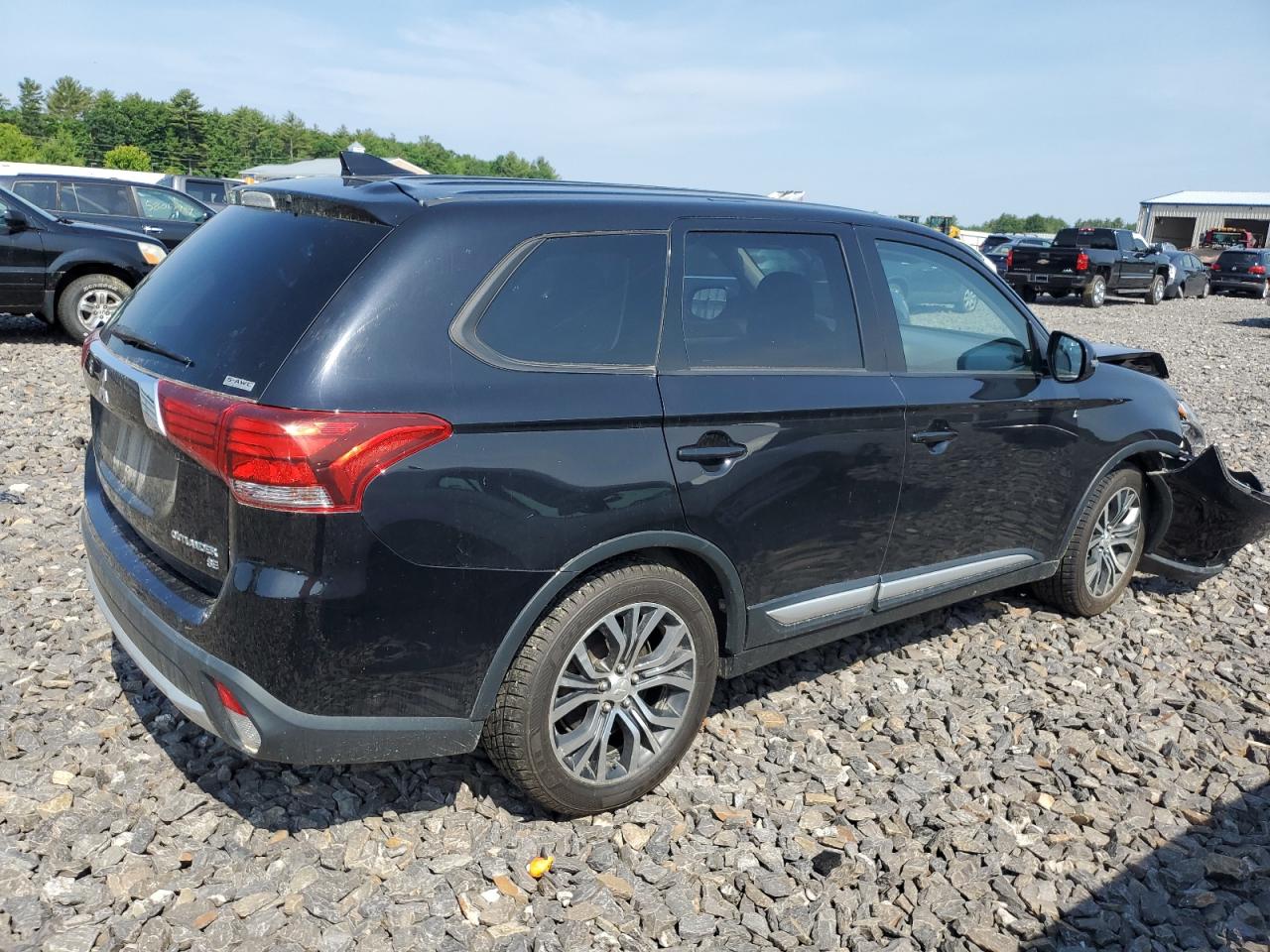 2017 Mitsubishi Outlander VIN JA4AZ3A35HZ049622 Copart auction photo, front end damage thumbnail 3