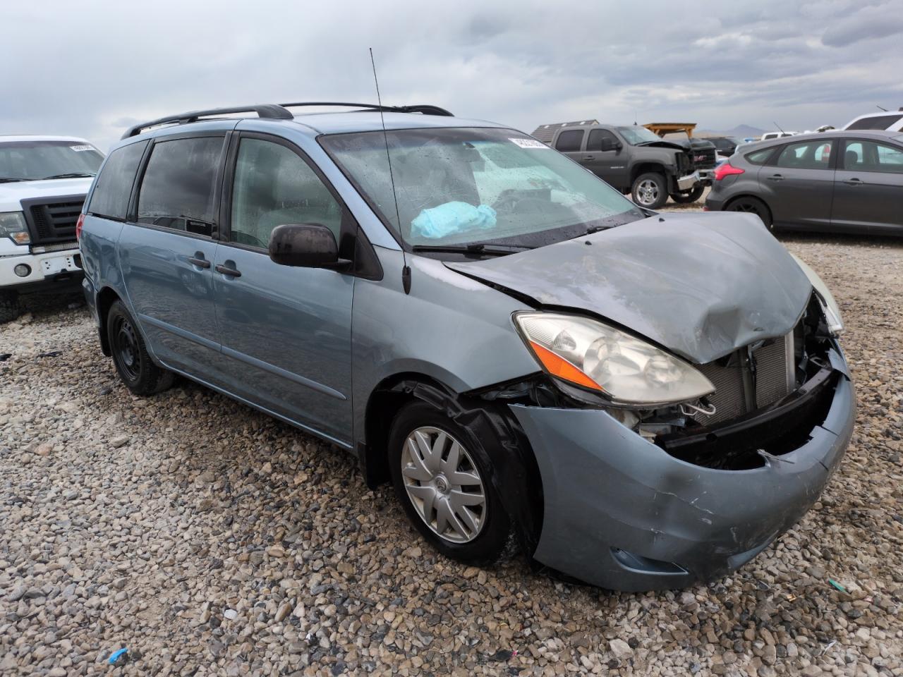 2008 Toyota Sienna VIN 5TDZK29C08S151228 Copart auction photo, front end damage thumbnail 4