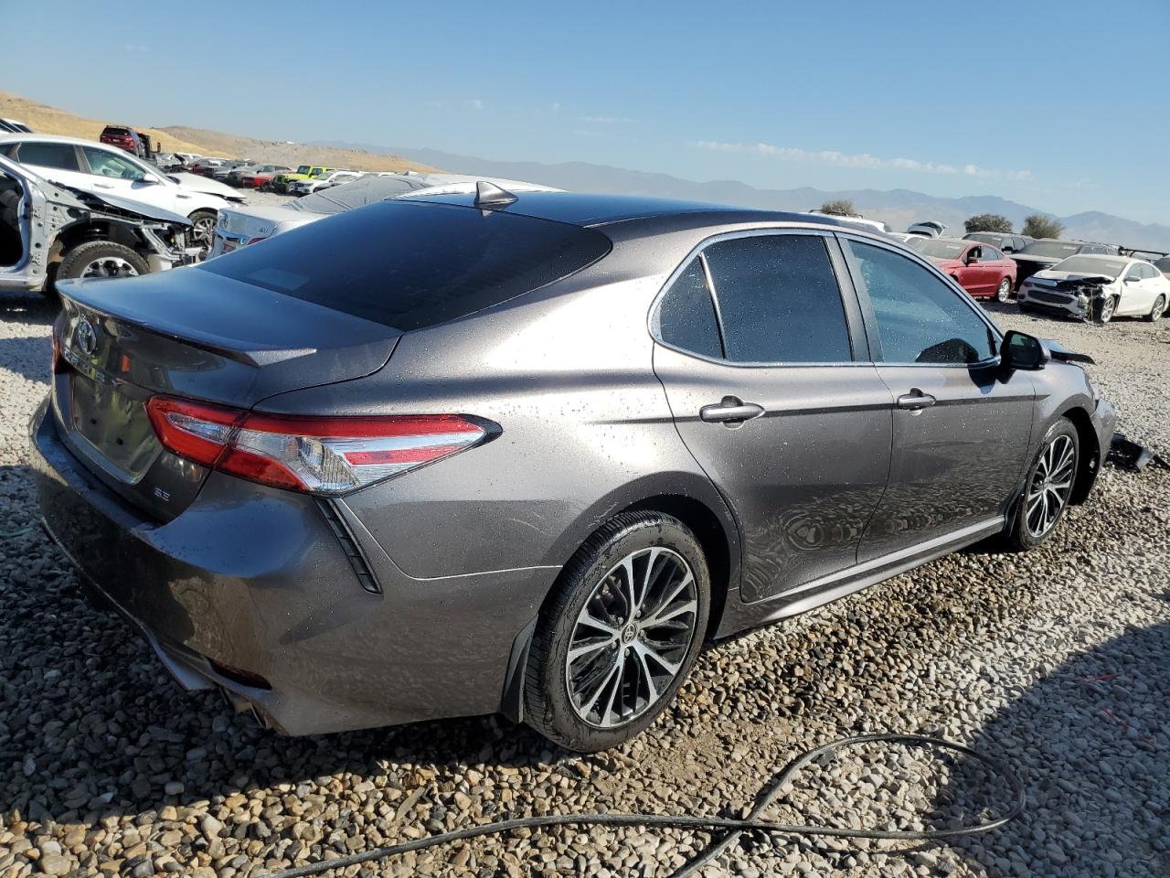 2020 Toyota Camry VIN 4T1G11AKXLU960534 Copart auction photo, front end damage thumbnail 3
