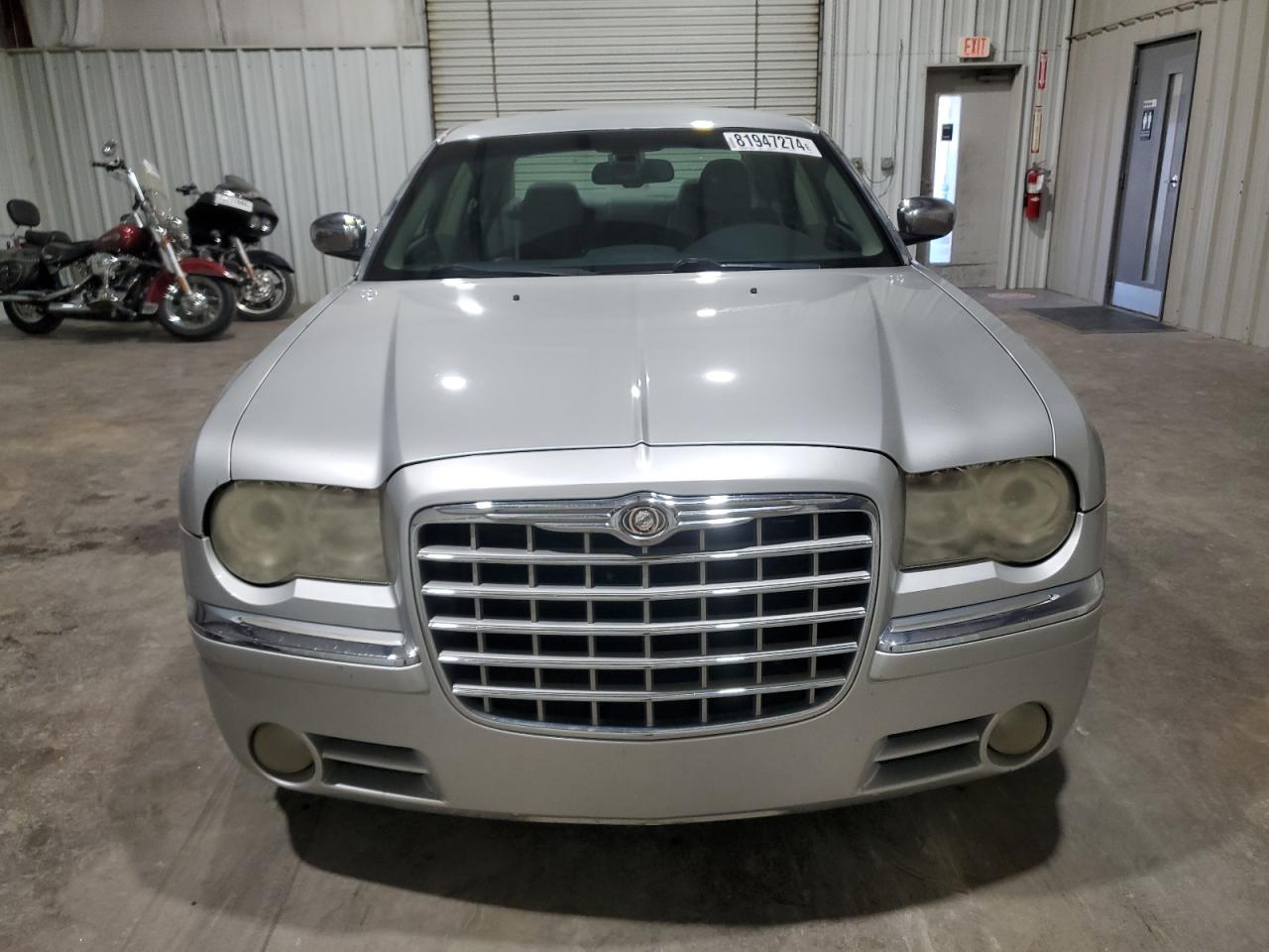 2007 Chrysler 300 VIN 2C3KA63H87H855257 Copart auction photo, rear end damage thumbnail 5
