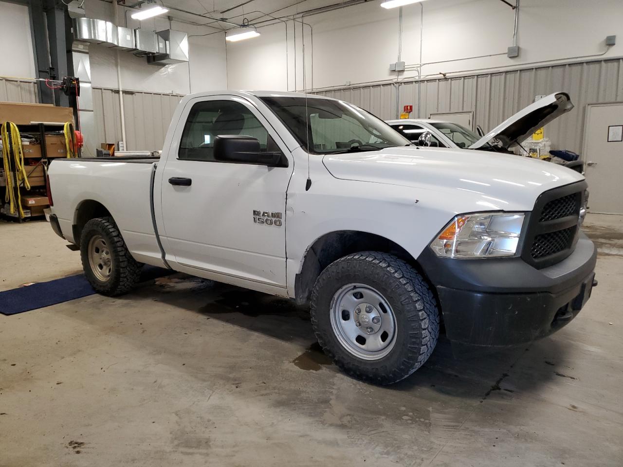 2015 RAM 1500 VIN 3C6JR7AG3FG668739 Copart auction photo, minor dent/scratches damage thumbnail 4