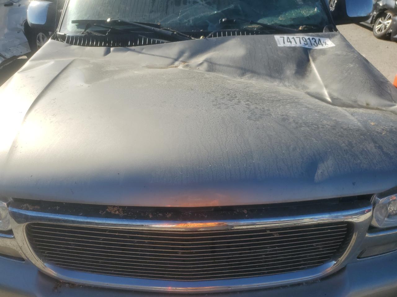 2002 GMC Sierra VIN 2GTEK19TX21250162 Copart auction photo, top/roof / minor dent/scratches damage thumbnail 11