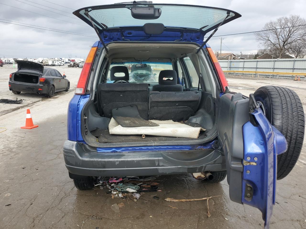 2000 Honda CR-V VIN JHLRD1861YC060313 Copart auction photo, front end / minor dent/scratches damage thumbnail 6