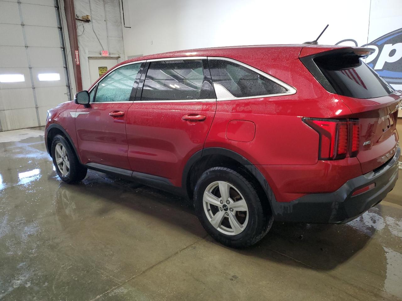 2022 KIA Sorento VIN 5XYRGDLC0NG077680 Copart auction photo, front end damage thumbnail 2