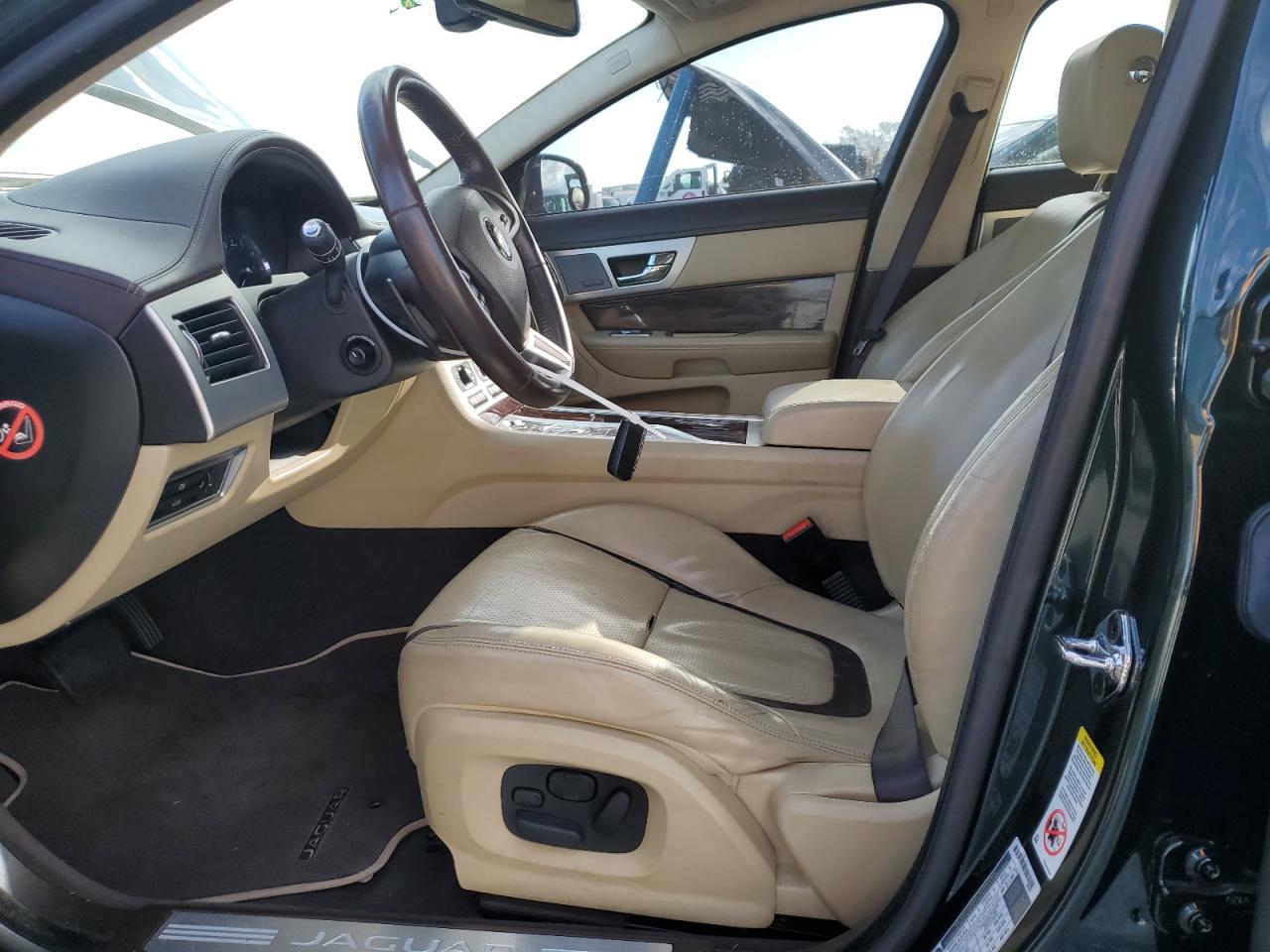 2015 Jaguar XF VIN SAJWA0F75F8U65476 Copart auction photo, rear end damage thumbnail 7