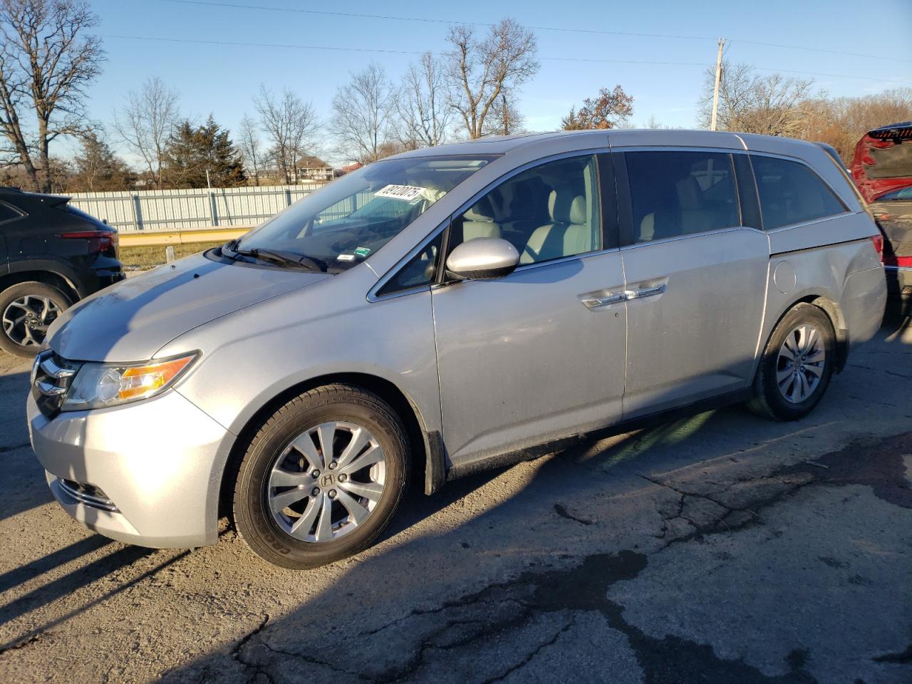 2014 Honda Odyssey VIN 5FNRL5H62EB057040