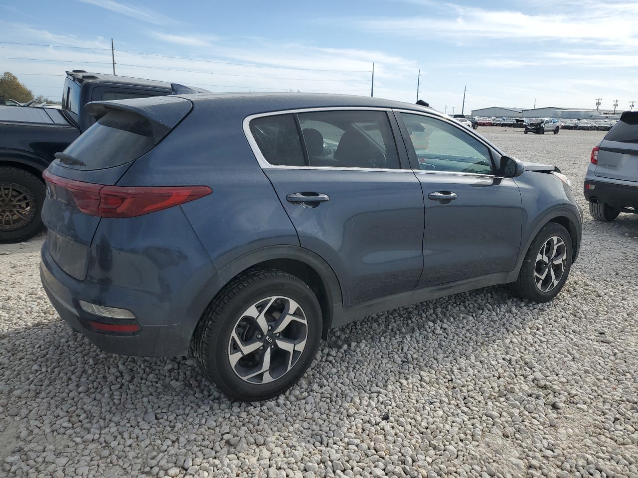 2020 KIA Sportage VIN KNDPM3AC1L7710453 Copart auction photo, front end damage thumbnail 3