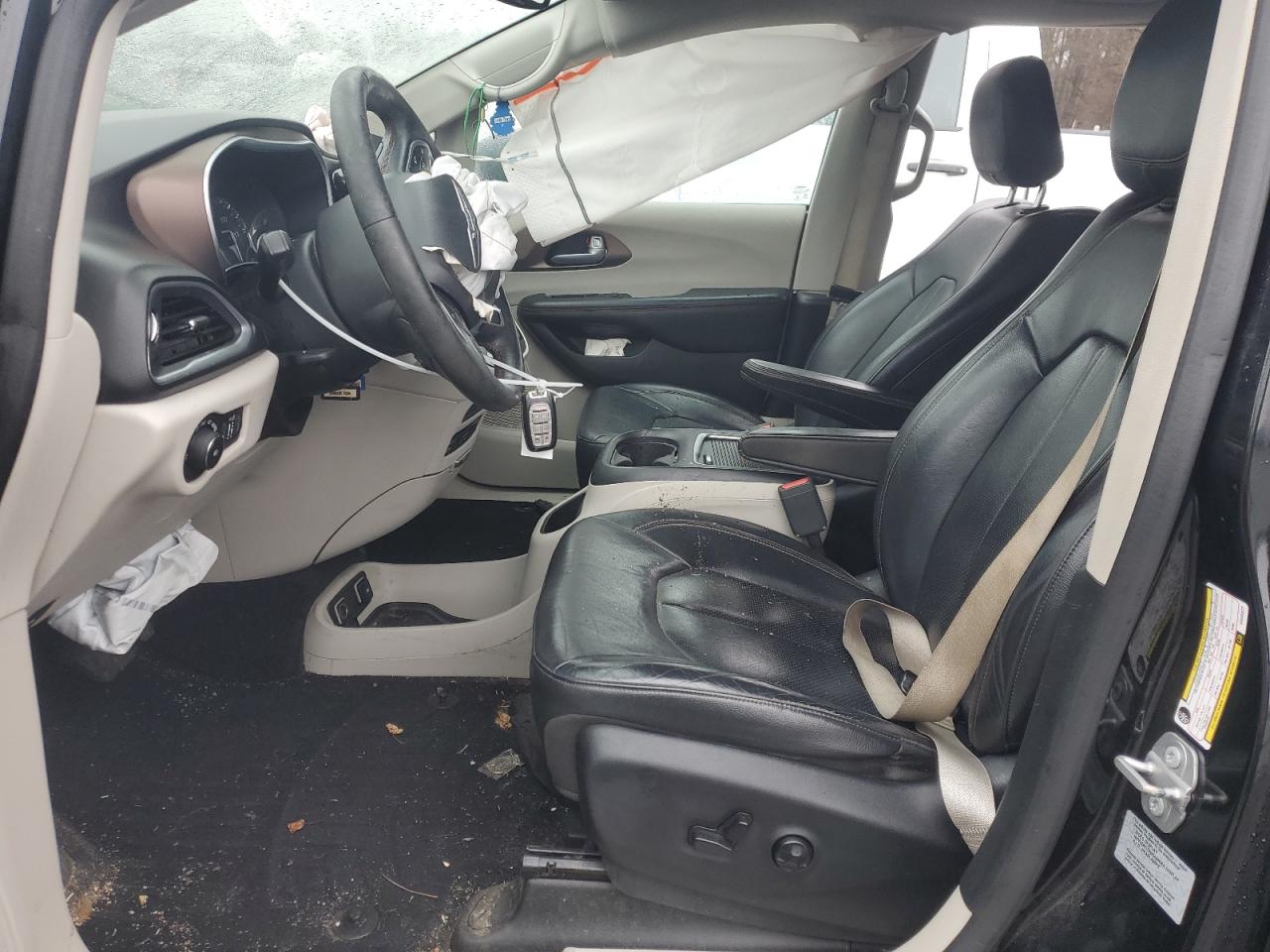 2017 Chrysler Pacifica VIN 2C4RC1EG5HR585377 Copart auction photo, front end damage thumbnail 7