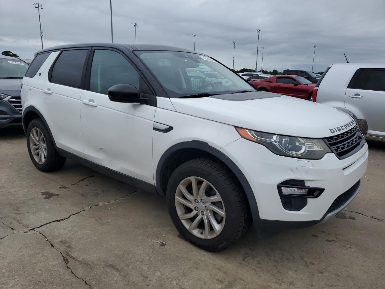 2016 Land Rover Discovery VIN SALCR2BG9GH607317 Copart auction photo, water/flood damage thumbnail 4
