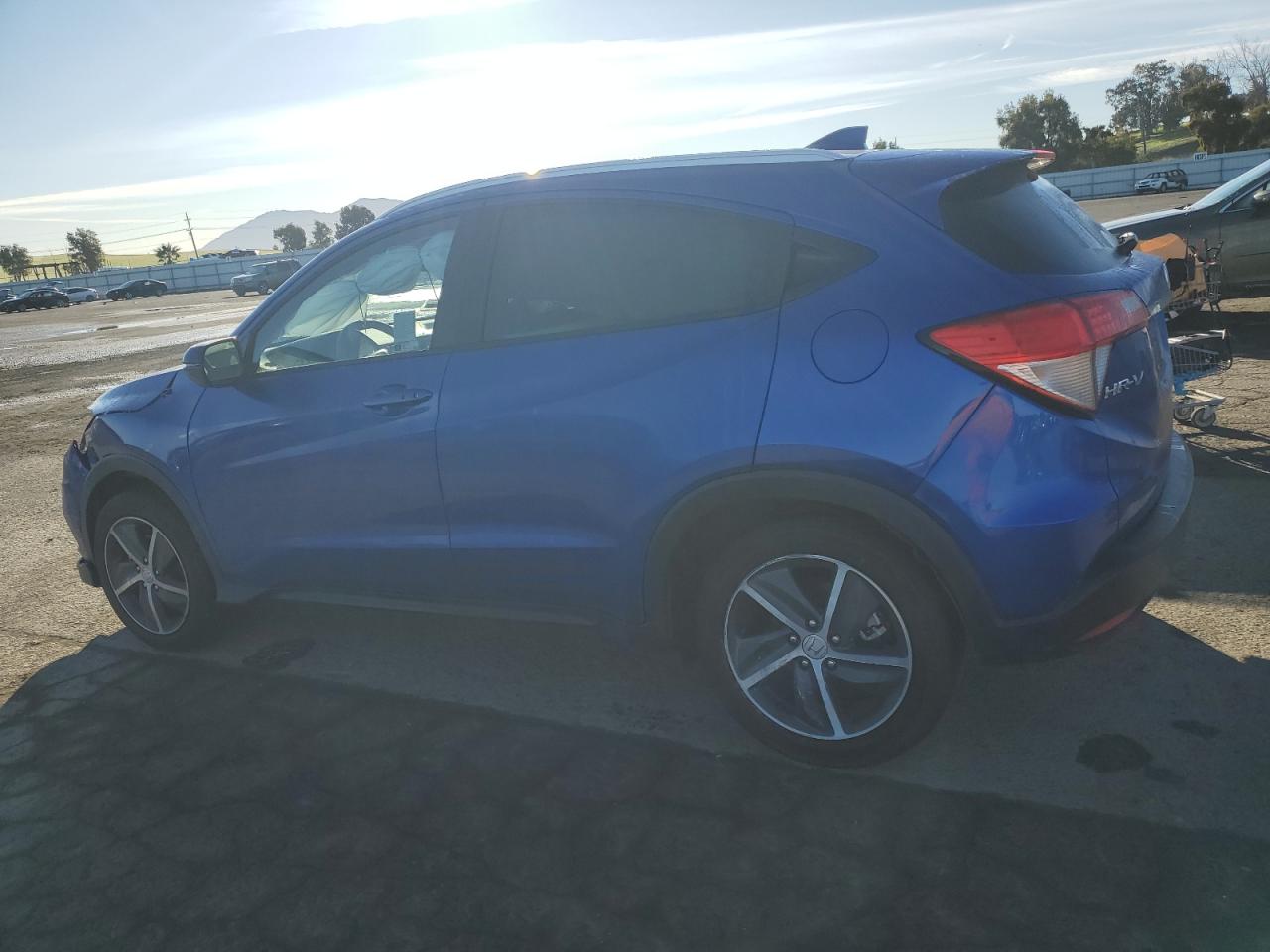 2022 Honda HR-V VIN 3CZRU5H51NM727588 Copart auction photo, front end damage thumbnail 2
