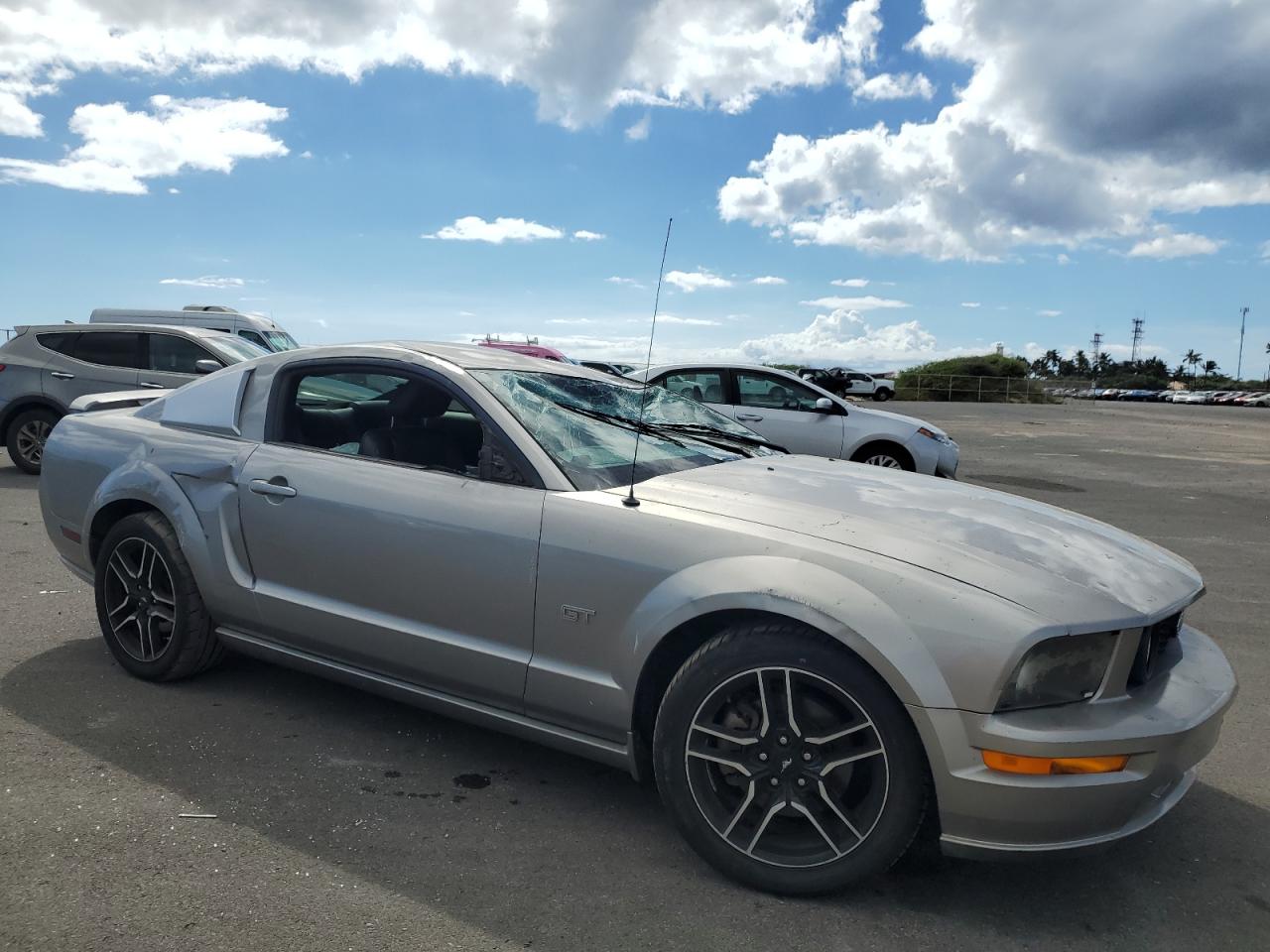 2008 Ford Mustang VIN 1ZVHT82H285103640 Copart auction photo, rollover damage thumbnail 4
