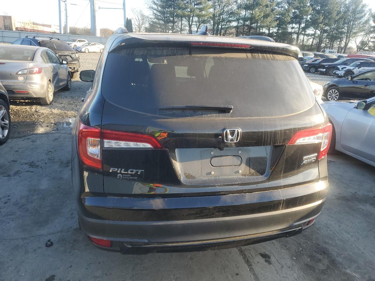 2022 Honda Pilot VIN 5FNYF6H26NB086613 Copart auction photo, front end / minor dent/scratches damage thumbnail 6