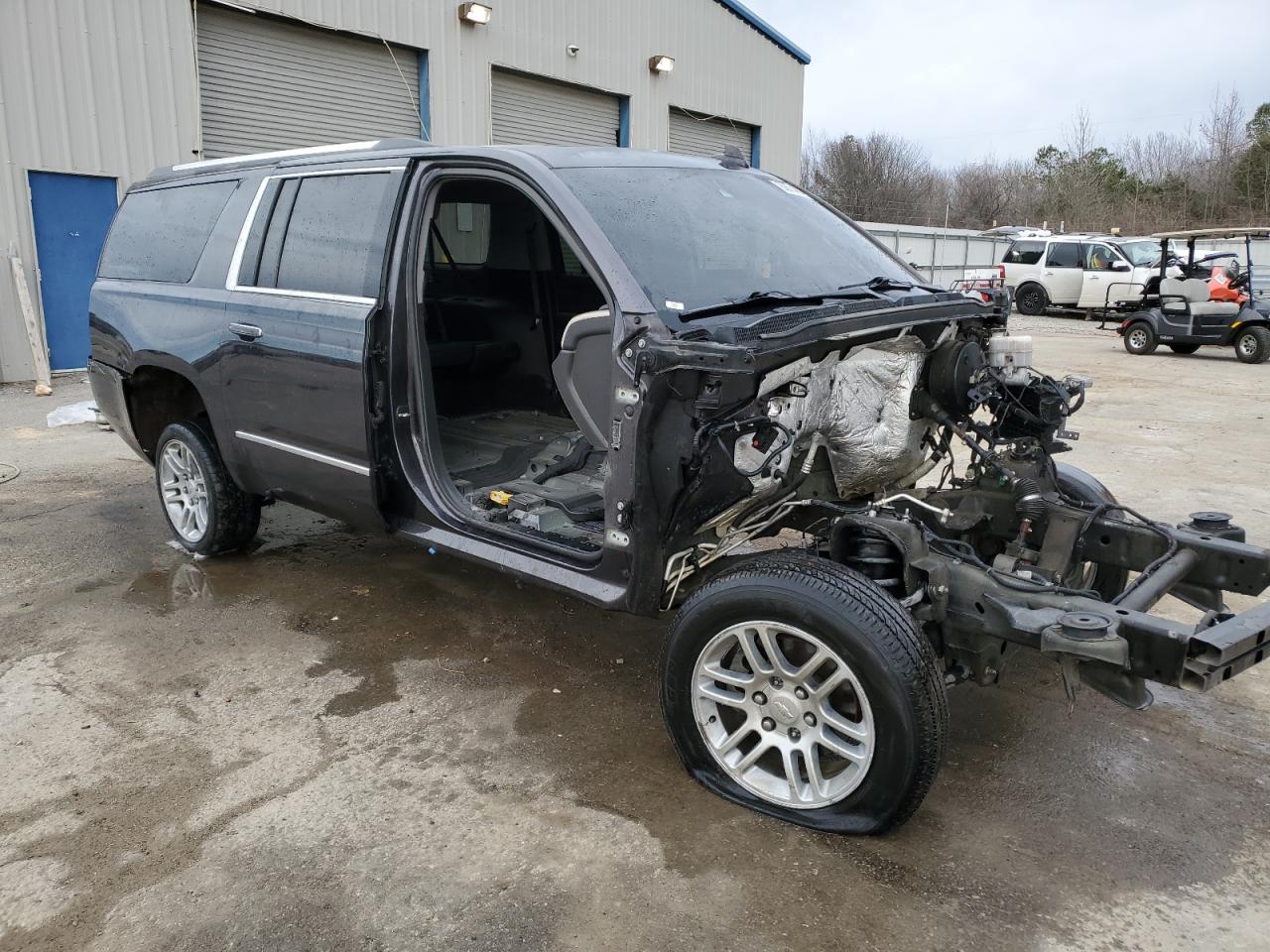 2017 GMC Yukon VIN 1GKS1HKJXHR261643 Copart auction photo, stripped damage thumbnail 4
