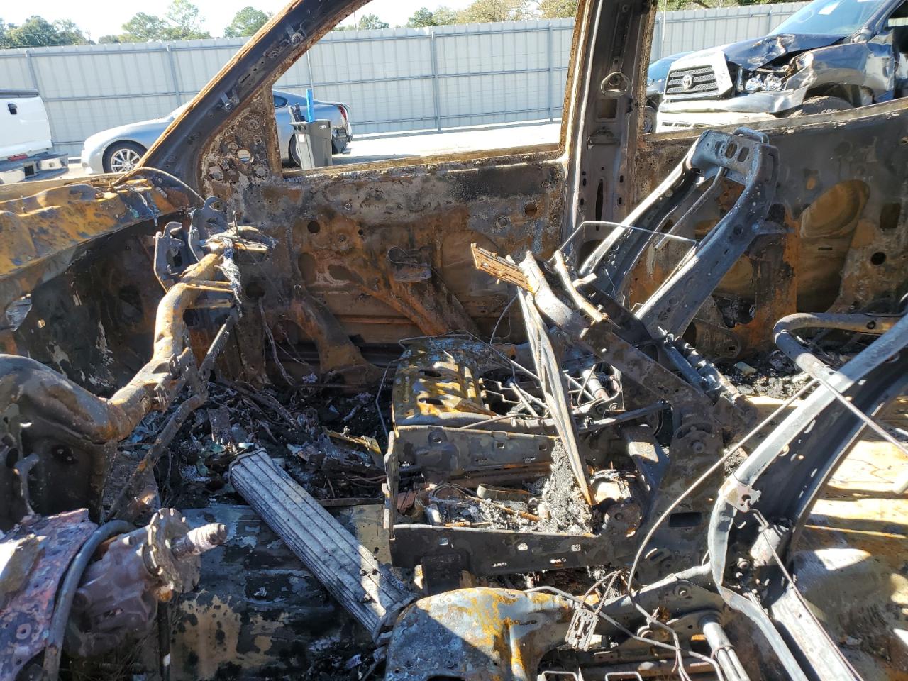 2018 Chevrolet Silverado VIN 3GCUKREC6JG453085 Copart auction photo, burn damage thumbnail 7