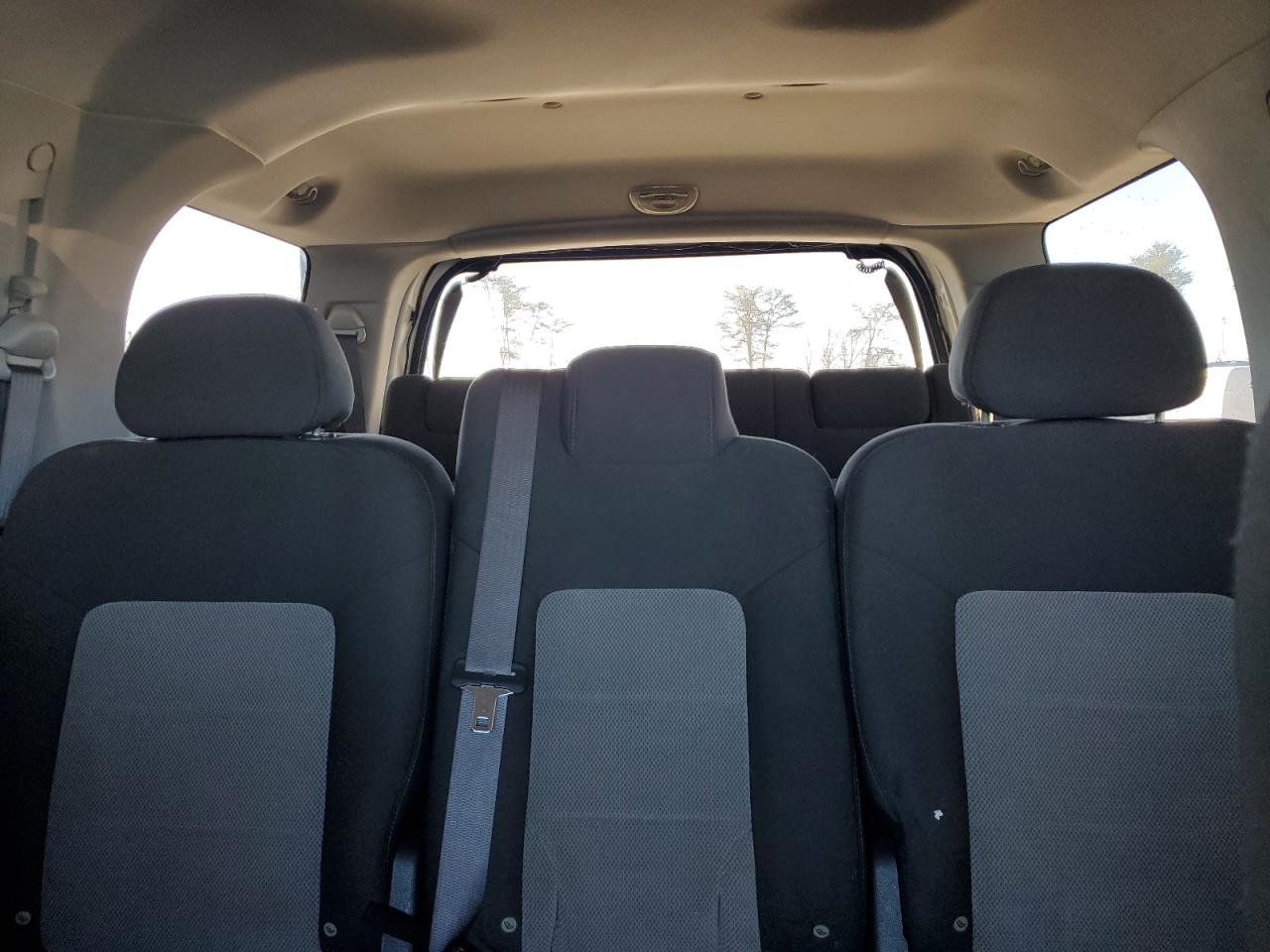 2006 Ford Expedition VIN 1FMPU15596LA22952 Copart auction photo, front end / minor dent/scratches damage thumbnail 10